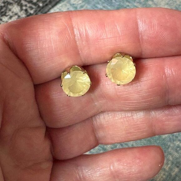 Swarovski Crystal Studs Earrings - Picture 5 of 5